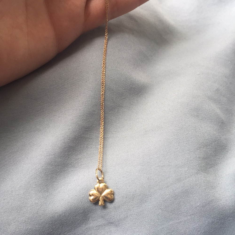 Clover necklace